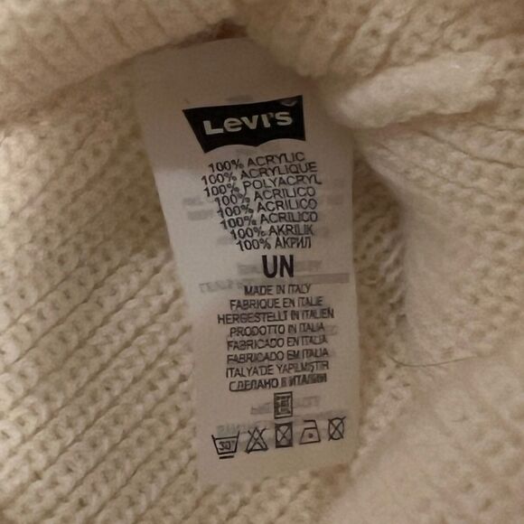Levi's Women's Front Logo Beanie Hat Knit Cream One Size NWOT - Picture 6 of 7